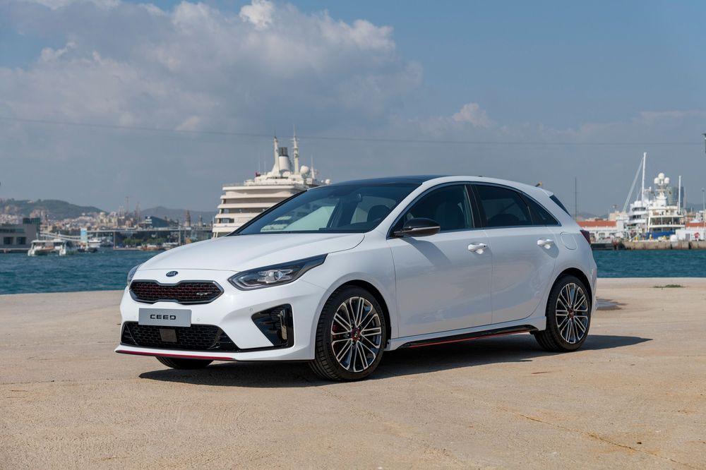 Новый Kia Ceed GT: «робот» и особые настройки системы стабилизации