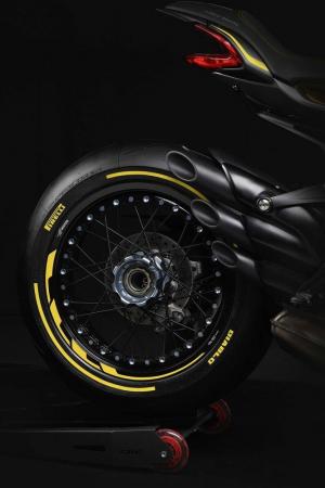 2018 MV Agusta Dragster 800 RR Pirelli