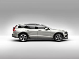 2018 Volvo V60 T5 Cross Country