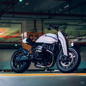 2018 BMW R nineT Version 2 by Onehandmade