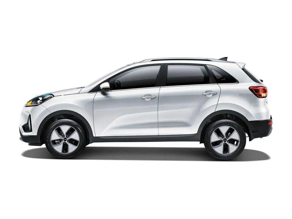 Компактный кроссовер Kia KХ3 превратили в электрокар