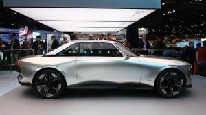 2018 Peugeot e-Legend Concept