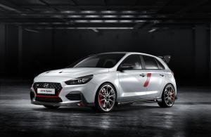 Hyundai представила специальный спортивный пакет для заряженной i30 N