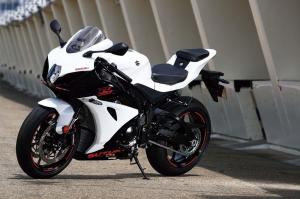 2019 Suzuki GSX-R1000