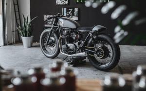 1981 Yamaha XS650 Whippet by Hookie Co.