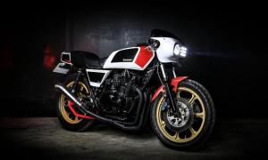 2018 Kawasaki GPz550 by Oil, Sweat & Gears