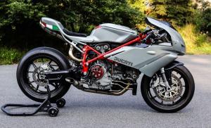2005 Ducati 749 by Jett Design x Motorelic