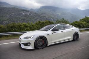 2017 Tesla Model S P100D by Prior Design