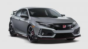 Honda улучшила Civic Type R. С помощью больших подстаканников
