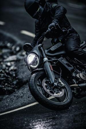 2019 Husqvarna Svartpilen 701