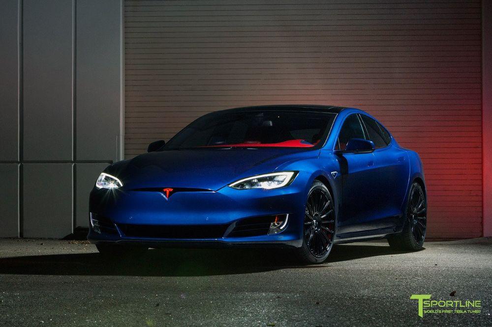 Тюнеры превратили Tesla в машину для Супермена
