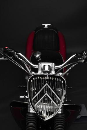 2018 Triumph Bonneville Citroen Tribute by South Garage