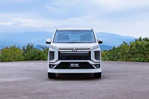 2018 Mitsubishi Delica D:5 Urban Gear