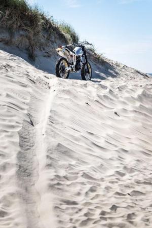 1983 Suzuki DR500 Surf Tracker by RH Motorcycles
