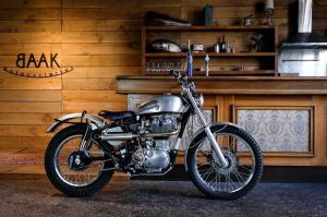 2018 Royal Enfield Classic 500 by BAAK