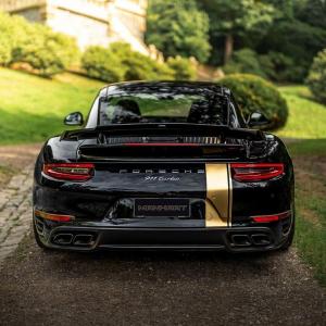 2018 Porsche 911 Turbo by Manhart Racing
