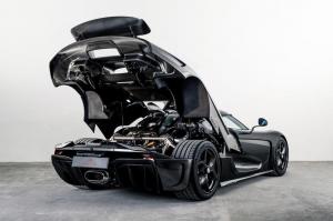 2018 Koenigsegg Regera Naked Carbon