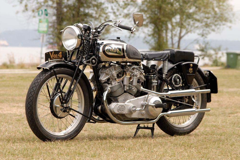 1949 E90 AJS Porcupine