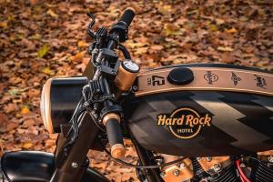 2018 Harley-Davidson FXS Shovelhead Old Wine by Hard Rock Cafe