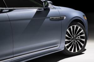 2019 Lincoln Continental 80th Anniversary Coach Door Edition