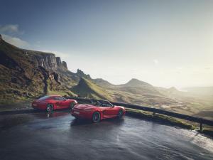 Porsche 718 Boxster T и Porsche 718 Cayman T
