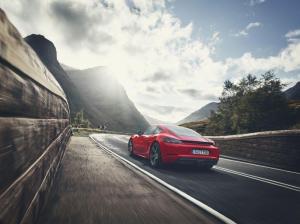 2019 Porsche 718 Cayman T