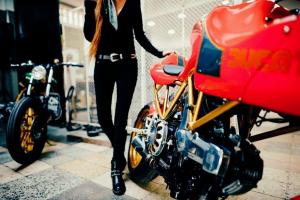1994 Ducati 750SS by Unik Edition