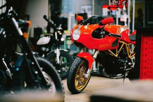 1994 Ducati 750SS by Unik Edition