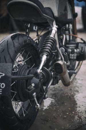 1990 BMW R100R by UFO Garage