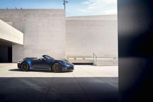 2019 Porsche 911 Carrera 4S Cabriolet