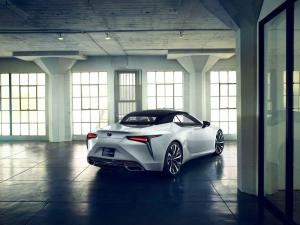 2019 Lexus LC Convertible Concept