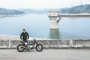 2003 Triumph Bonneville by 2LOUD Custom