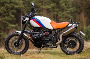 2018 BMW R1100GS by Red Hot Chili Customs