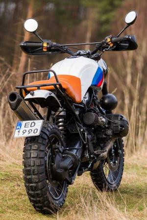 2018 BMW R1100GS by Red Hot Chili Customs
