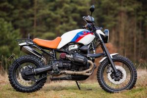 2018 BMW R1100GS by Red Hot Chili Customs