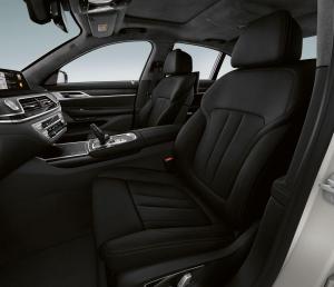 2019 BMW 745e M Sport