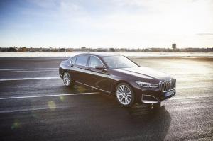 2019 BMW 745Le