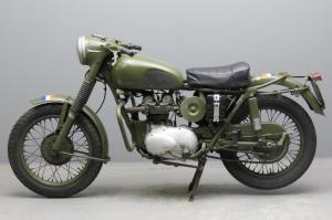 Старинный мотоцикл Triumph 3TA 1967 года