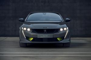 Компания Peugeot продемонстрировала спортивный гибрид на основе седана 508