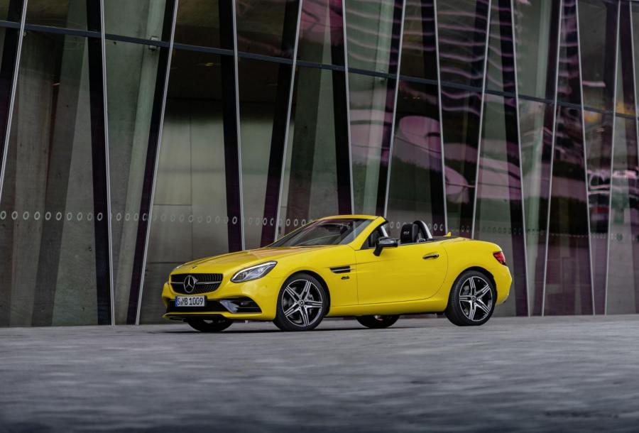 Финальная версия элегантного родстера Mercedes-Benz SLC Final Edition