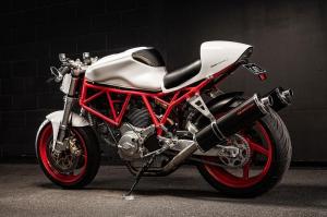 2001 Ducati 900SS by Ellaspede