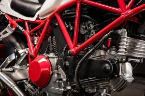 2001 Ducati 900SS by Ellaspede