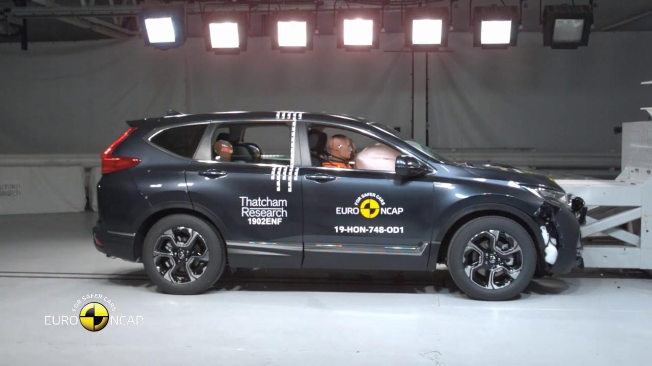 Комитет Euro NCAP провел краш-тест Honda CR-V и поставил автомобилю 5 звезд