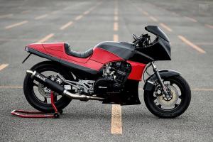 1984 Kawasaki GPZ900R Hot Rod