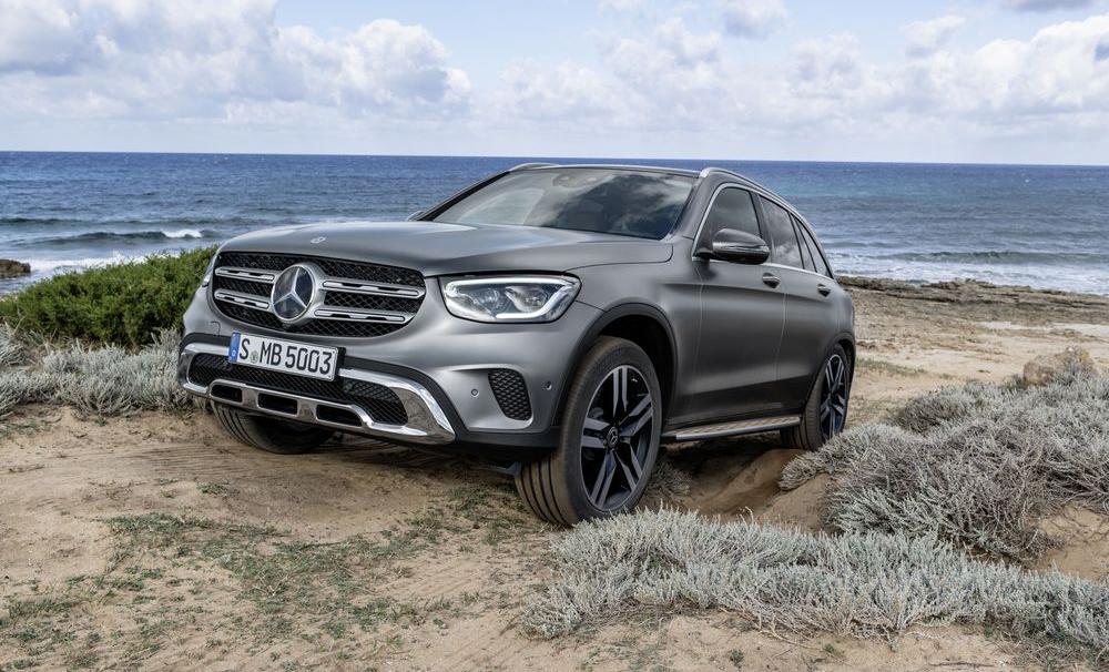 Mercedes-Benz показал модернизированный GLC и обновил его линейку двигателей