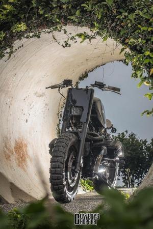 2019 BMW R1150R by Cowboy’s Chopper