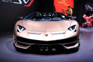 Родстер Lamborghini Aventador SVJ
