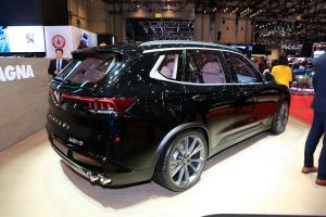 2019 Vinfast Lux V8