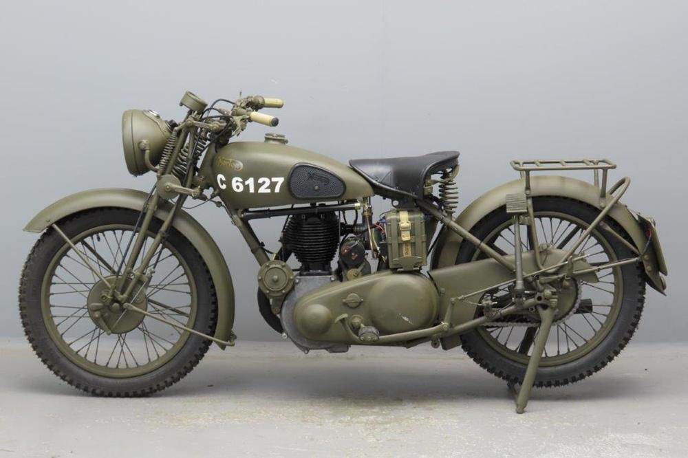 Мотоцикл Norton 500 Model 18 1947 года