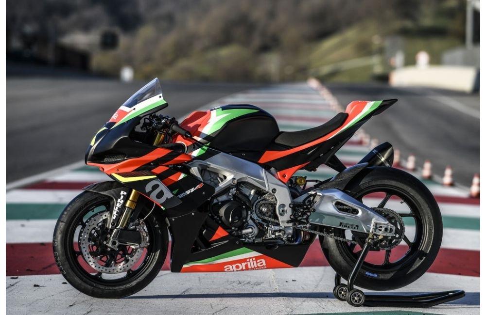 Спортивный байк Aprilia RSV4 X в лимитированном издании 2019 года